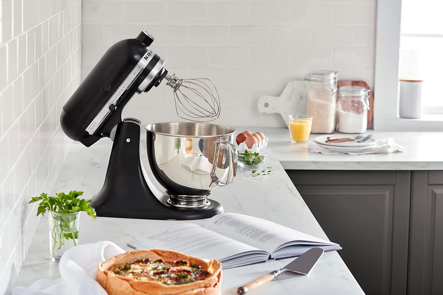 KitchenAid Artisan Series 5 Quart Tilt Head Stand Mixer with Pouring Shield KSM150PS, Cast Iron - Image 83