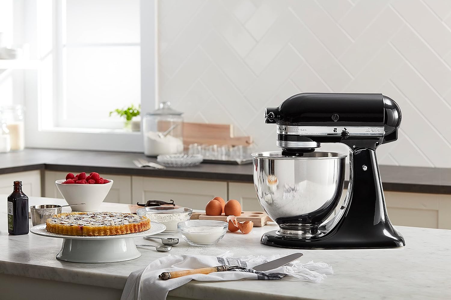 KitchenAid Artisan Series 5 Quart Tilt Head Stand Mixer with Pouring Shield KSM150PS, Cast Iron - Image 104
