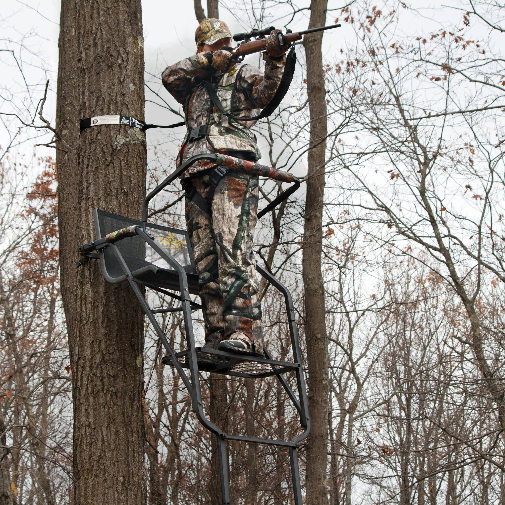 River&s Edge Relax Wide 17& Ladder Stand - Image 7