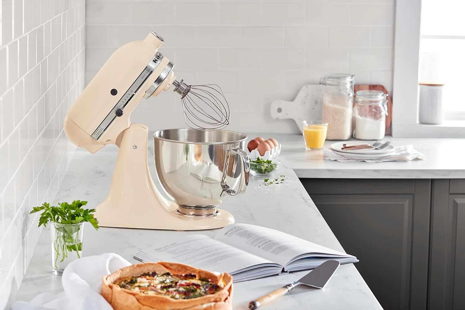 KitchenAid Artisan Series 5 Quart Tilt Head Stand Mixer with Pouring Shield KSM150PS, Cast Iron - Image 10