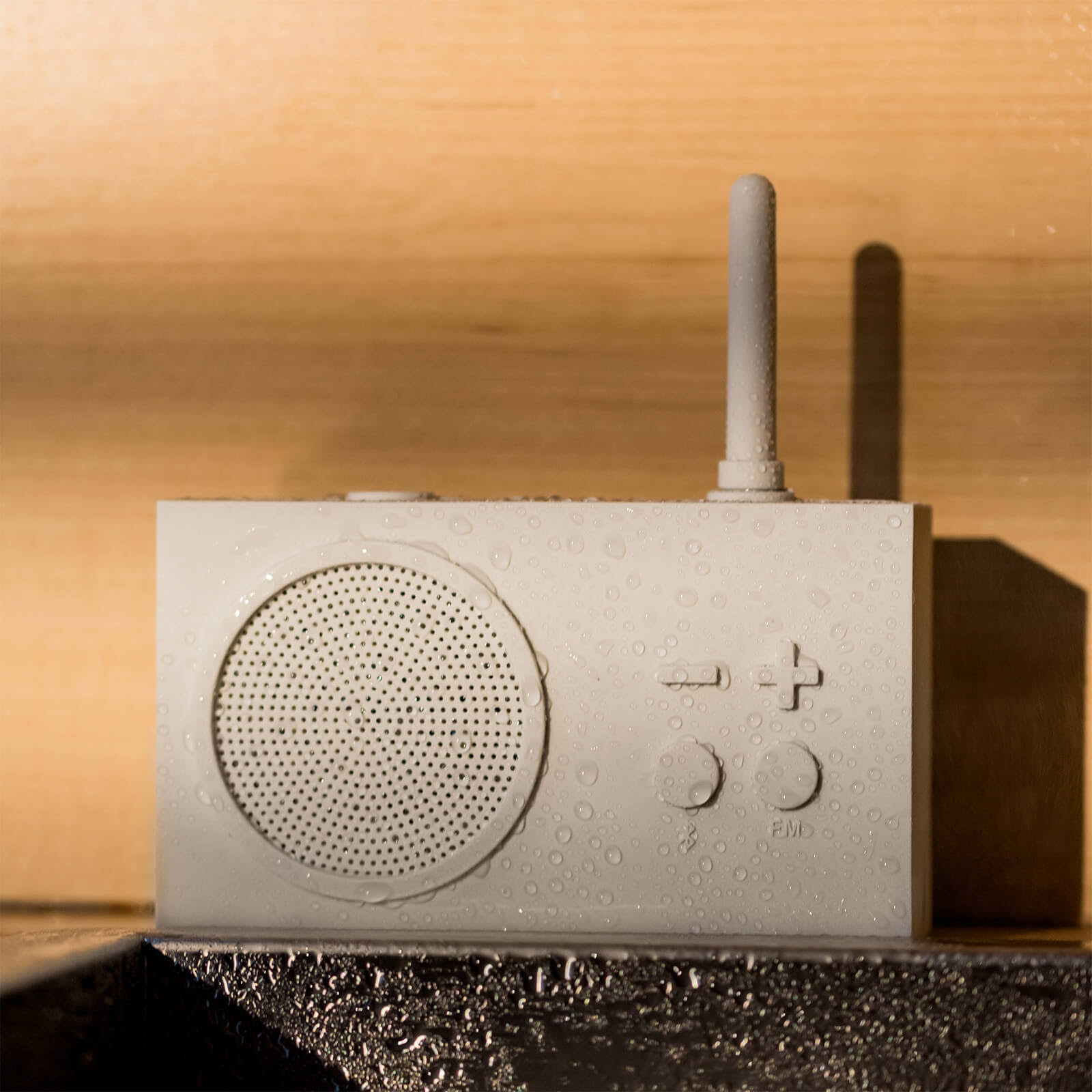 Lexon Tykho 3 FM Radio u0026 Bluetooth Speaker | Mastic - Image 8