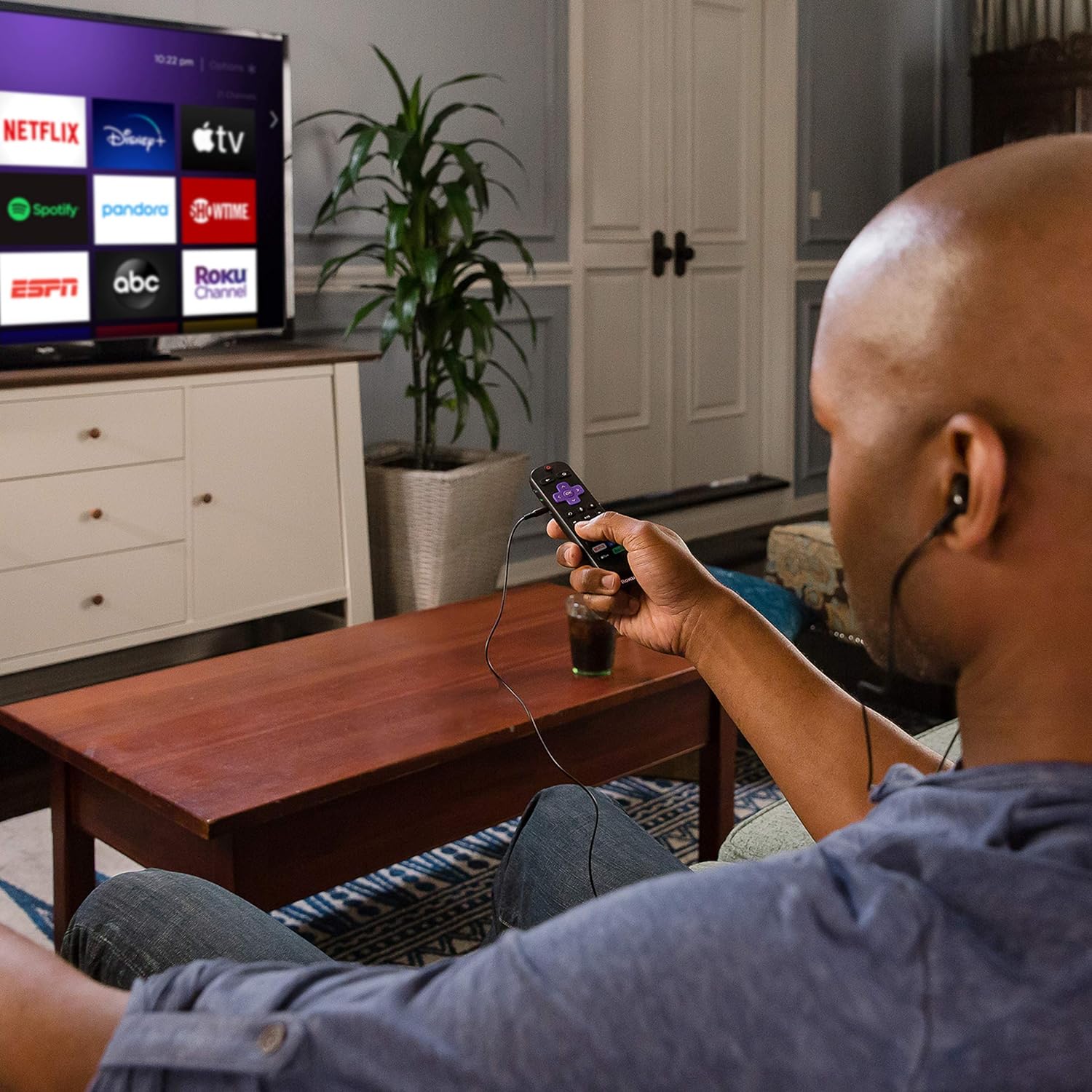 Roku Voice Remote Pro | Rechargeable voice remote with TV controls, lost remote finder, private listening, hands-free voice controls & personal shortcut buttons for Roku players Roku TV, & Roku audio - Image 8