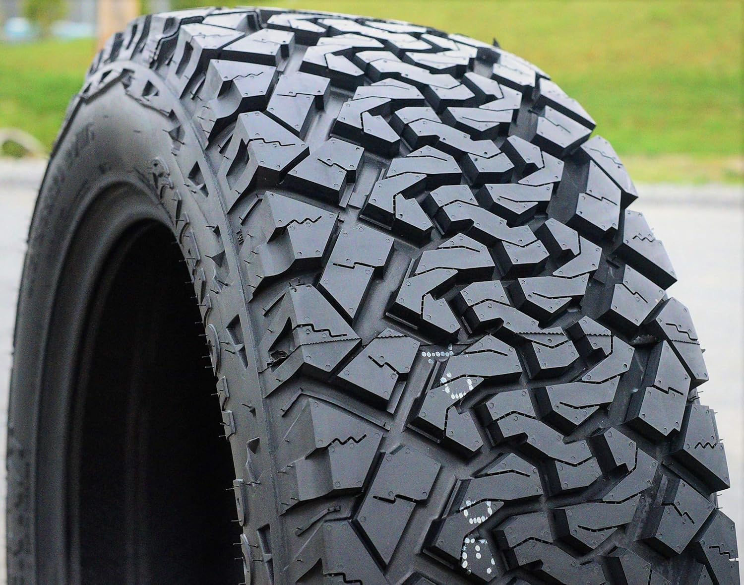 Venom Power Terra Hunter X/T All-Terrain Off-Road Light Truck Radial Tire-LT285/50R20 285/50/20 285/50-20 119/116S Load Range E LRE 10-Ply BSW Black Side Wall - Image 5
