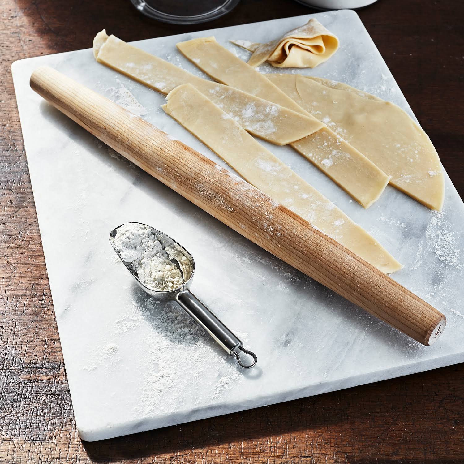 sur La Table Marble Pastry Board, 16×22 x 20×22 x 0.75×22 - Image 2