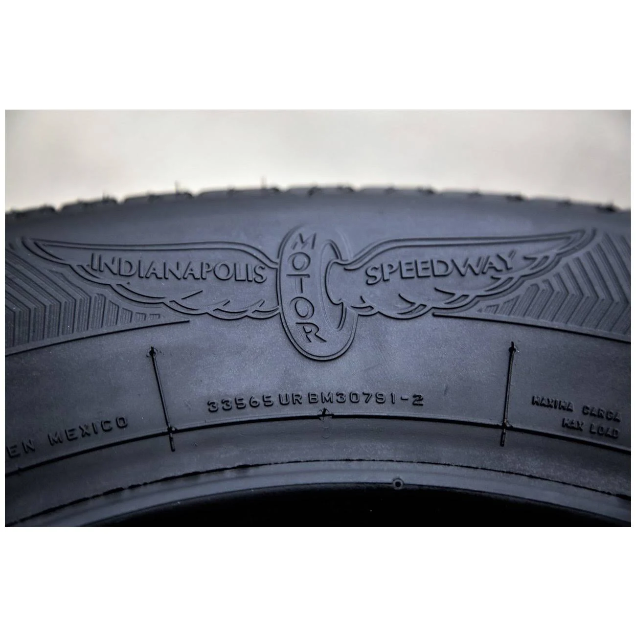 Firestone Firehawk Indy 500 275/60R15 107S Performance All Season Tire - Image 3