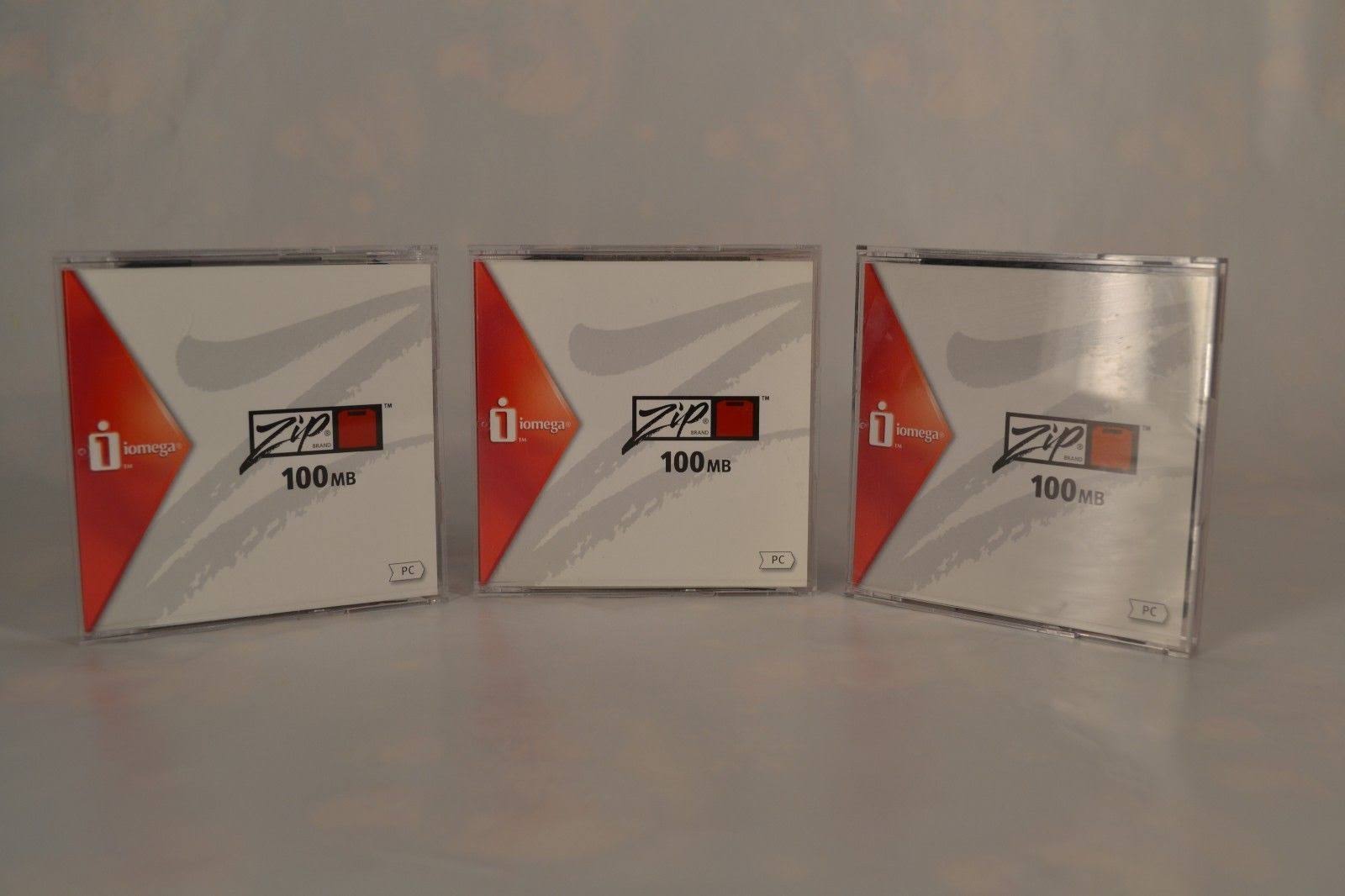 Iomega Zip 100 MB USB External Zip Drive with USB, Power Cord and 3 100Mb Discs - Image 7