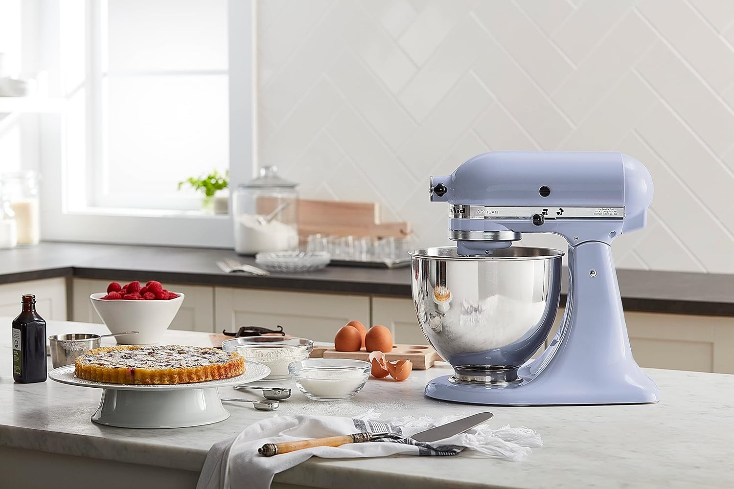 KitchenAid Artisan Series 5 Quart Tilt Head Stand Mixer with Pouring Shield KSM150PS, Cast Iron - Image 76
