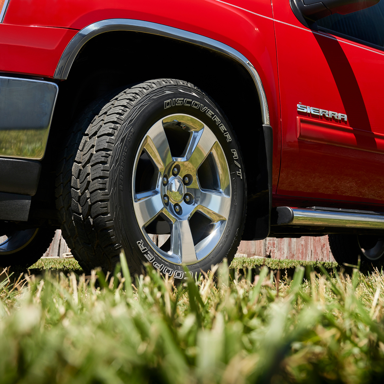 Cooper Discoverer A/T All-Season 265/70R16 112T Tire - Image 8