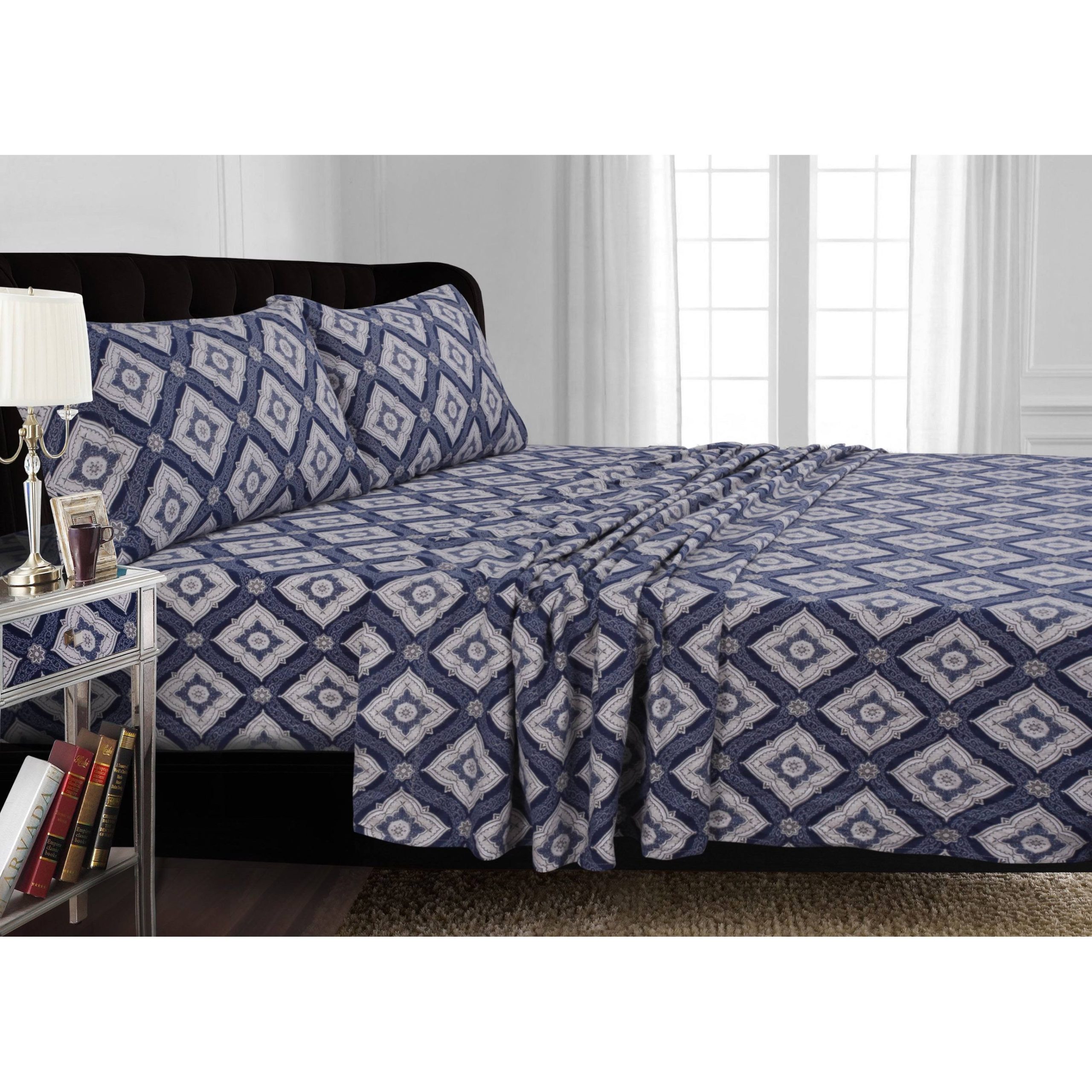 200-gsm Damask Printed Deep Pocket Flannel Sheet Set King - Image 3